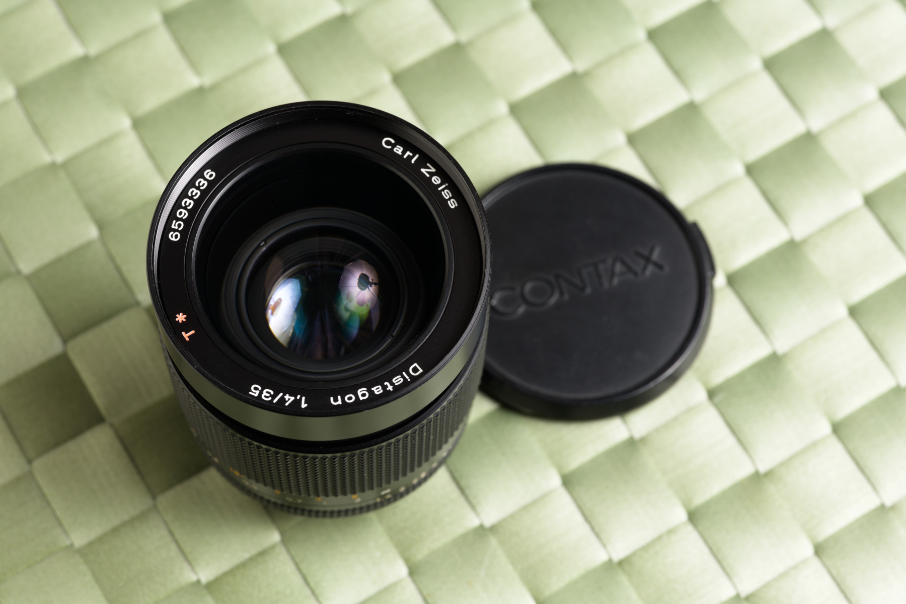 Carl Zeiss Distagon T* 1.4/35 AEGの写真